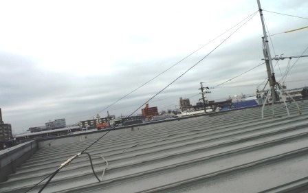 守山区　アイボリー×ブラウン系　外壁塗装　施工例　屋根塗装施工前　イメージ